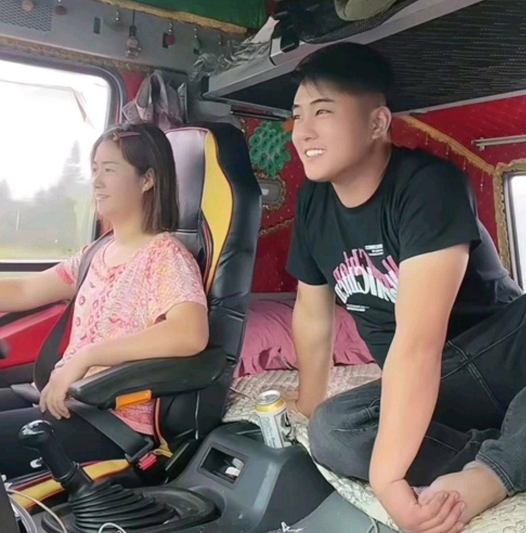 网红啊蛋自曝婚变：妻子出轨致家庭破碎