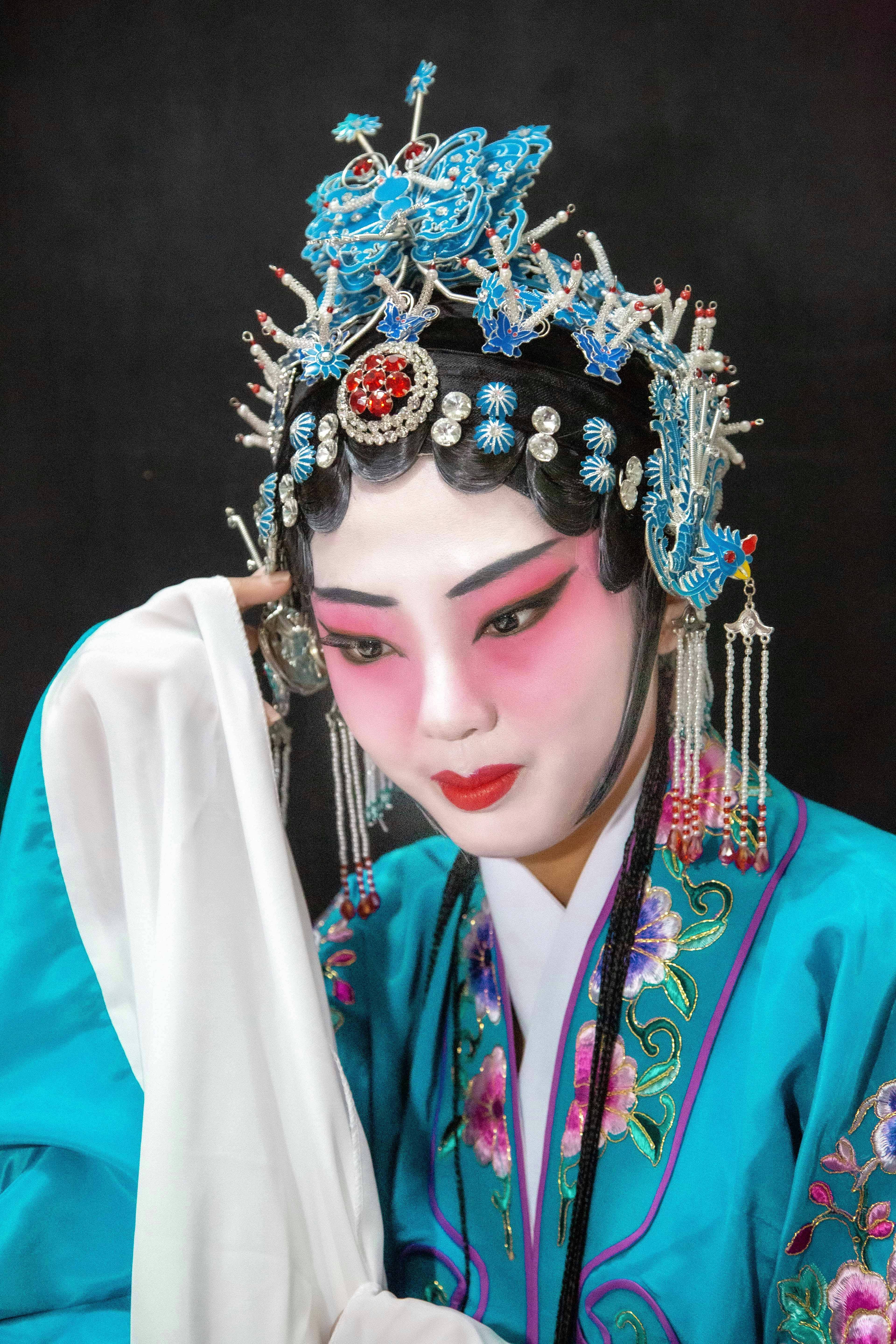 张颂文：从争议到影帝的逆袭