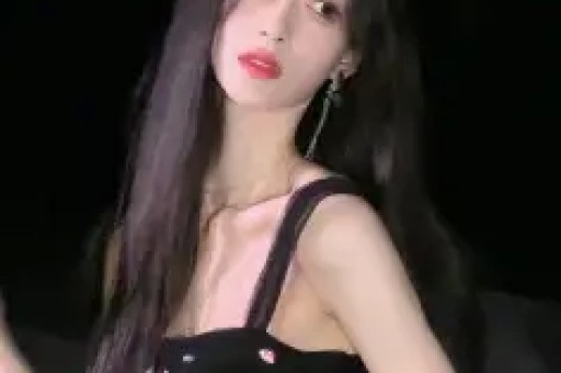 抖音四大颜值网红PK，时赚千万引争议