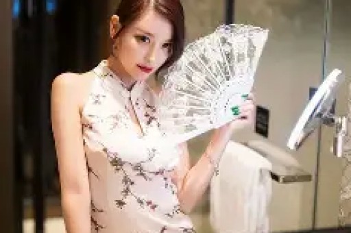 香港豪门再曝大瓜！66岁富商婚外情9年生4娃原配不知情