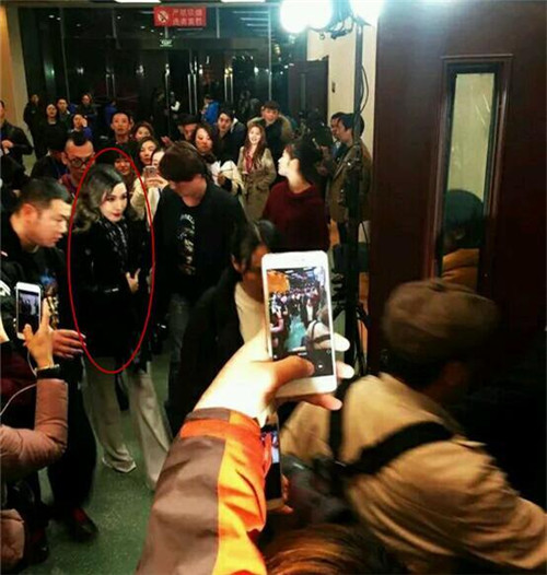 萧亚轩安徽春晚耍大牌:冲突引发众怒
