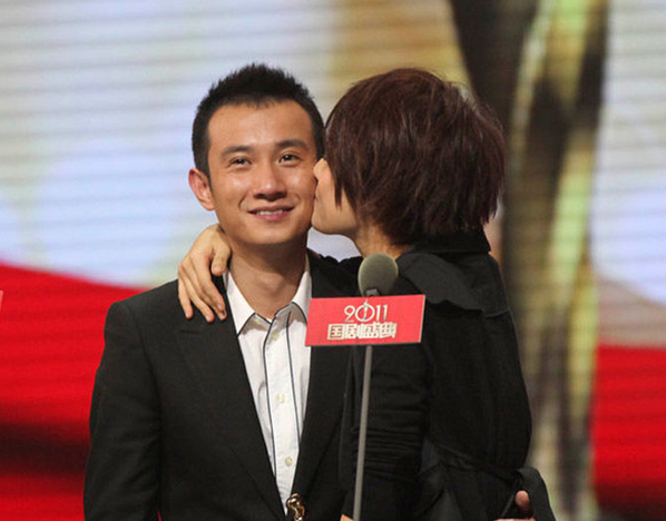 文章凭什么敢叫板媒体?深度解析其底气来源