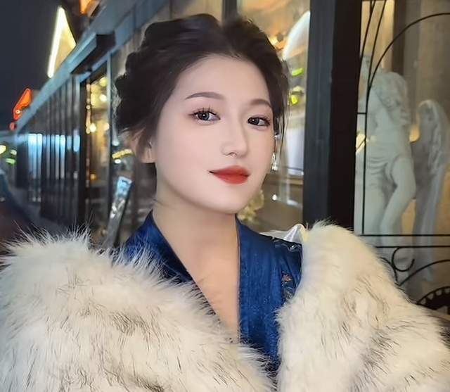 网红阿桃遭夫闺蜜背叛，婚房被抓称享受出轨快感