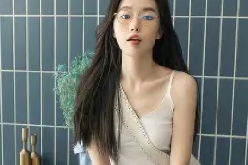 满舒克事件炸了多位女生称感染艾滋病网友吃瓜原因千奇百怪